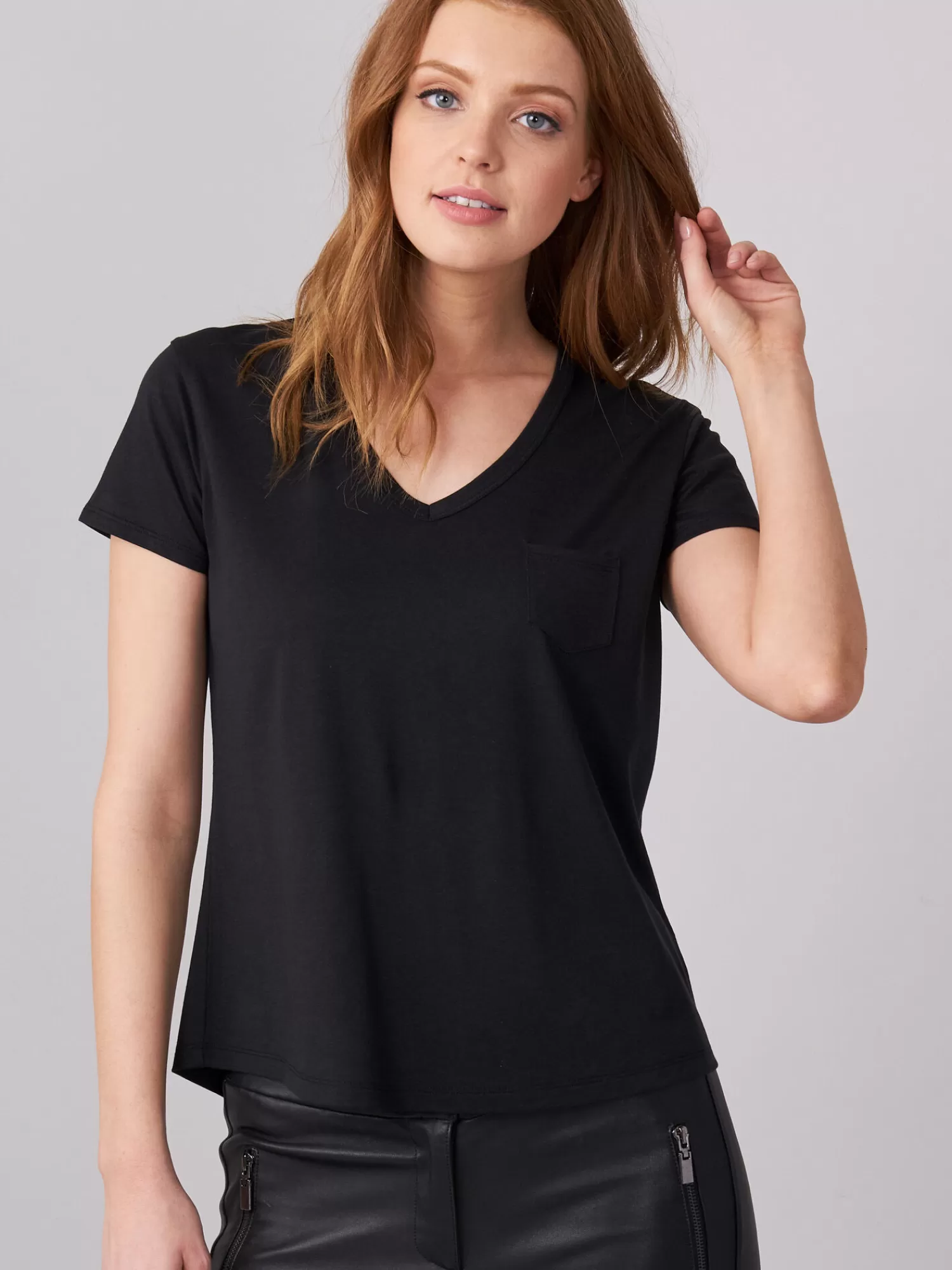 Flash Sale Basic Dames T-Shirt Met V-Hals En Borstzak Dames Tops