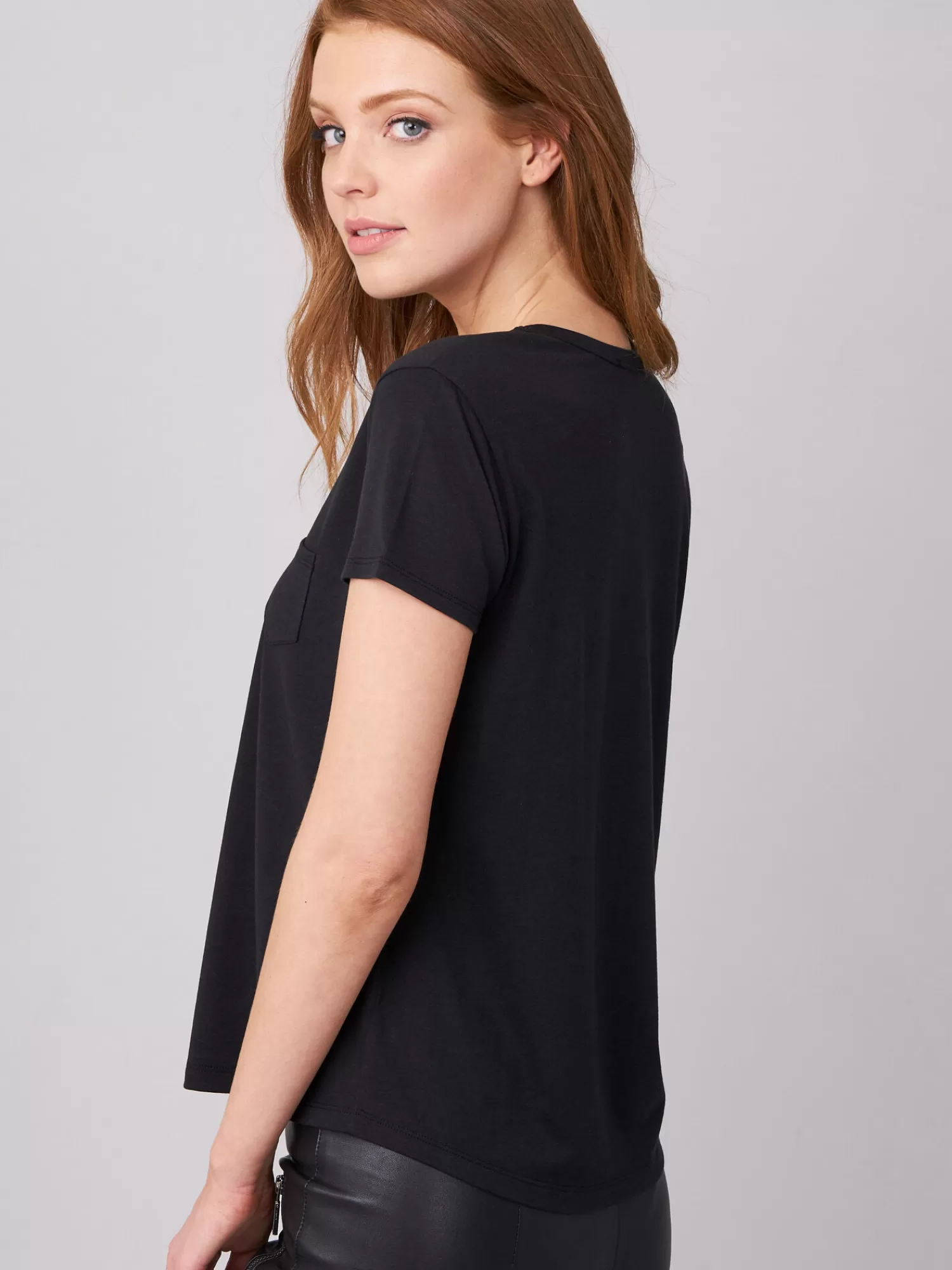 Flash Sale Basic Dames T-Shirt Met V-Hals En Borstzak Dames Tops