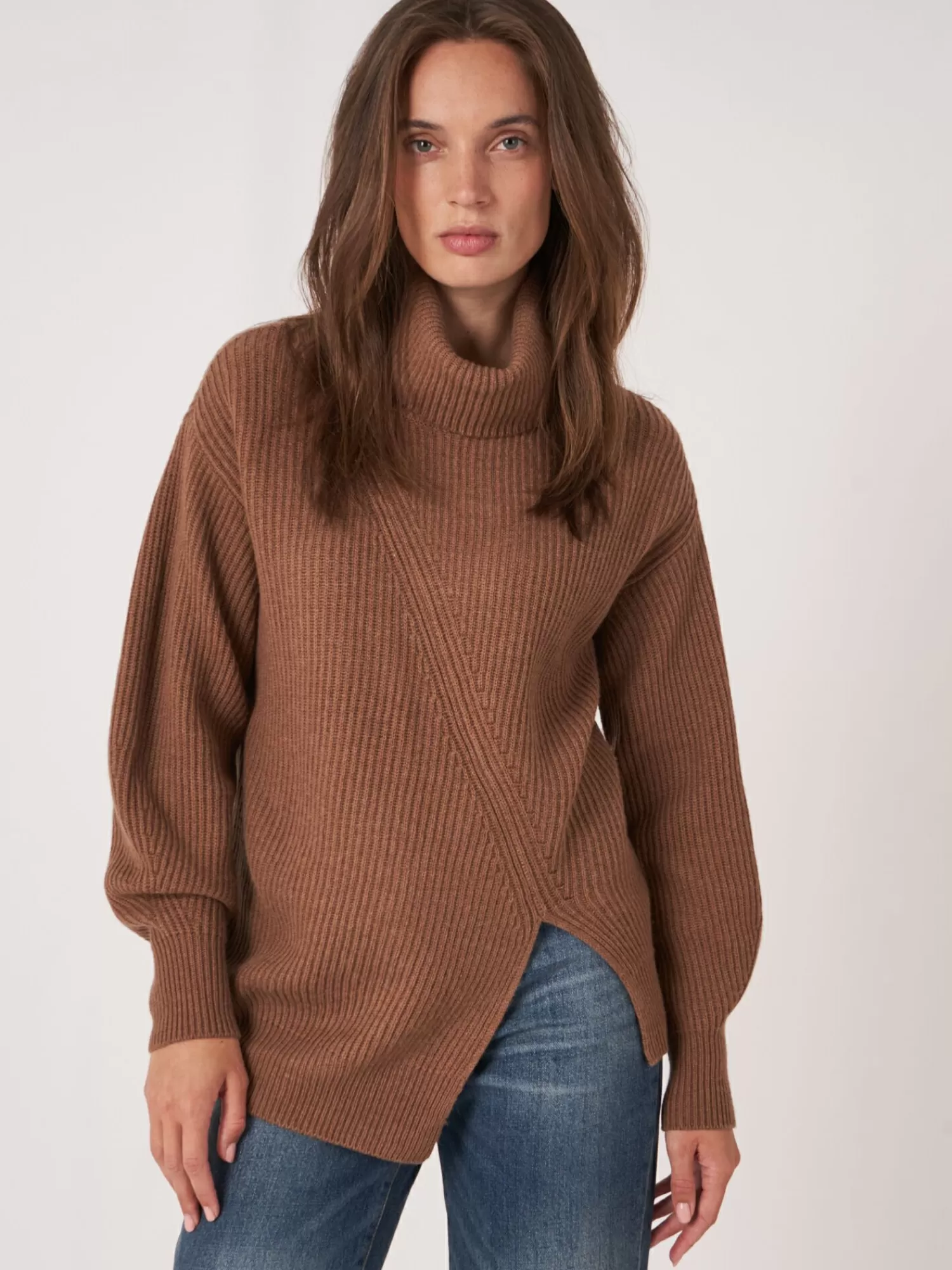 Store Cashmere Coltrui Met Asymmetrische Zoom Dames Truien