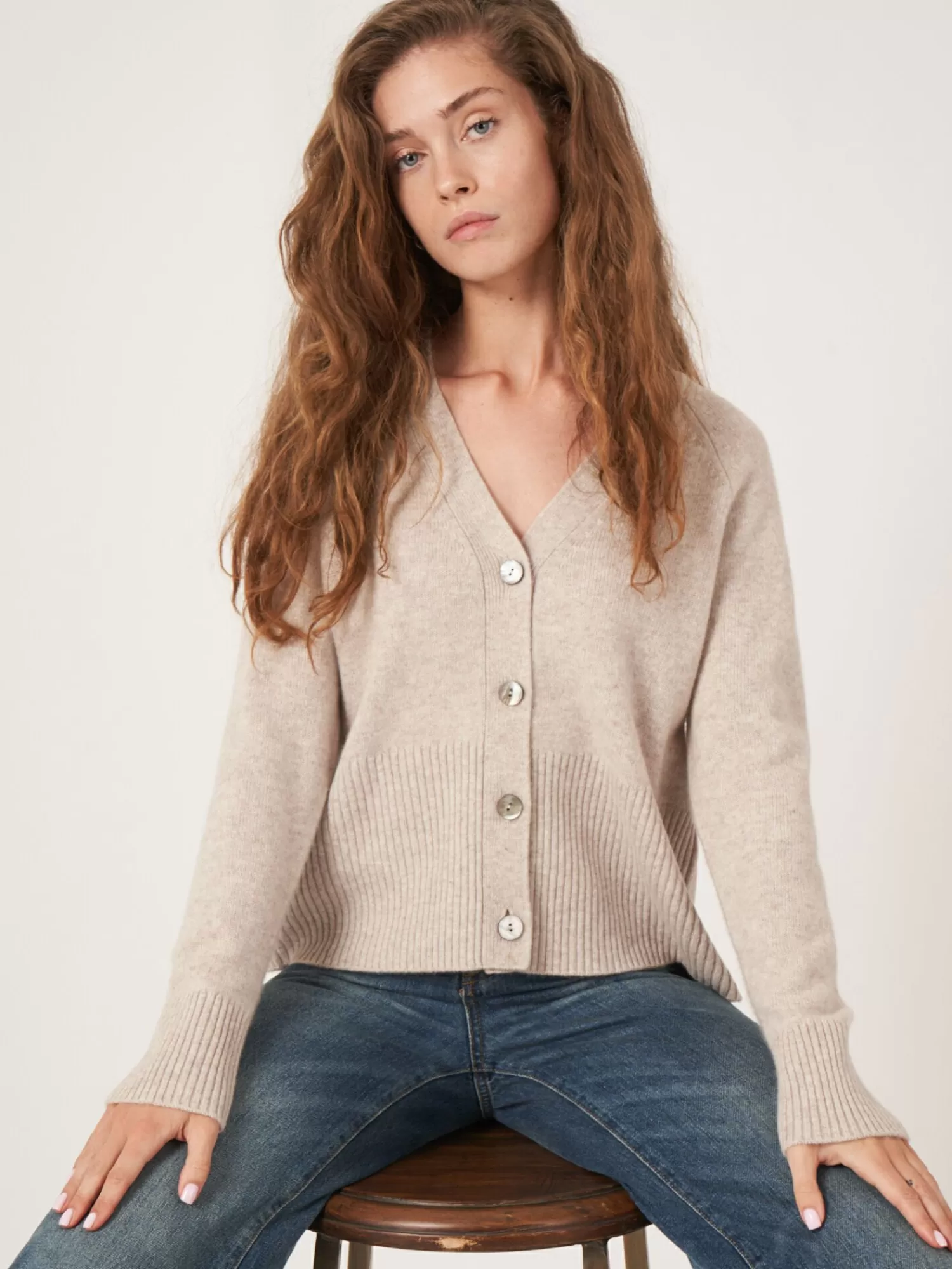 New Geknoopt Cashmere Vest Met Geribde V-Hals Dames Vesten