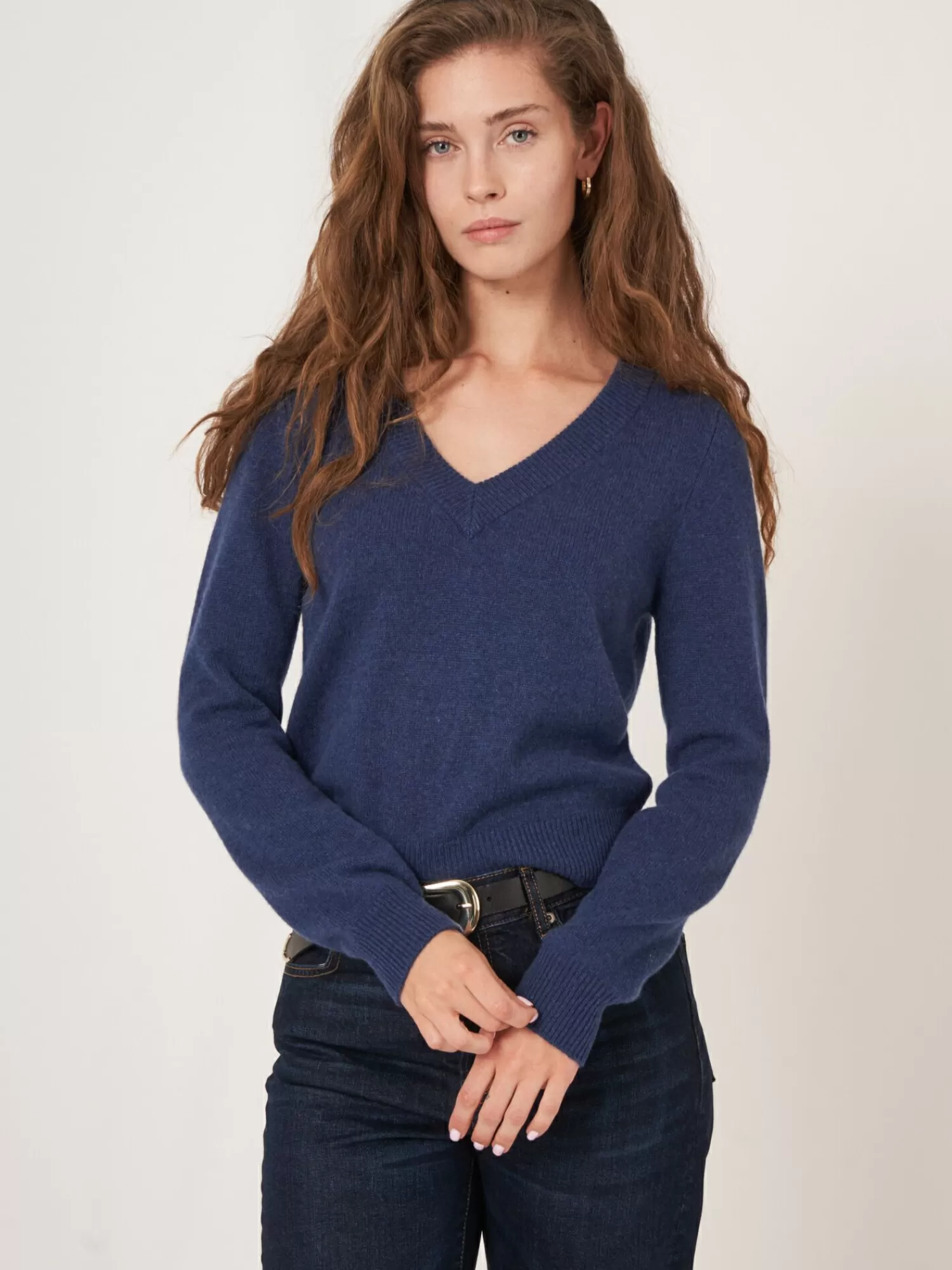 Best Sale Korte Cashmere Sweater Met V-Hals Dames Truien