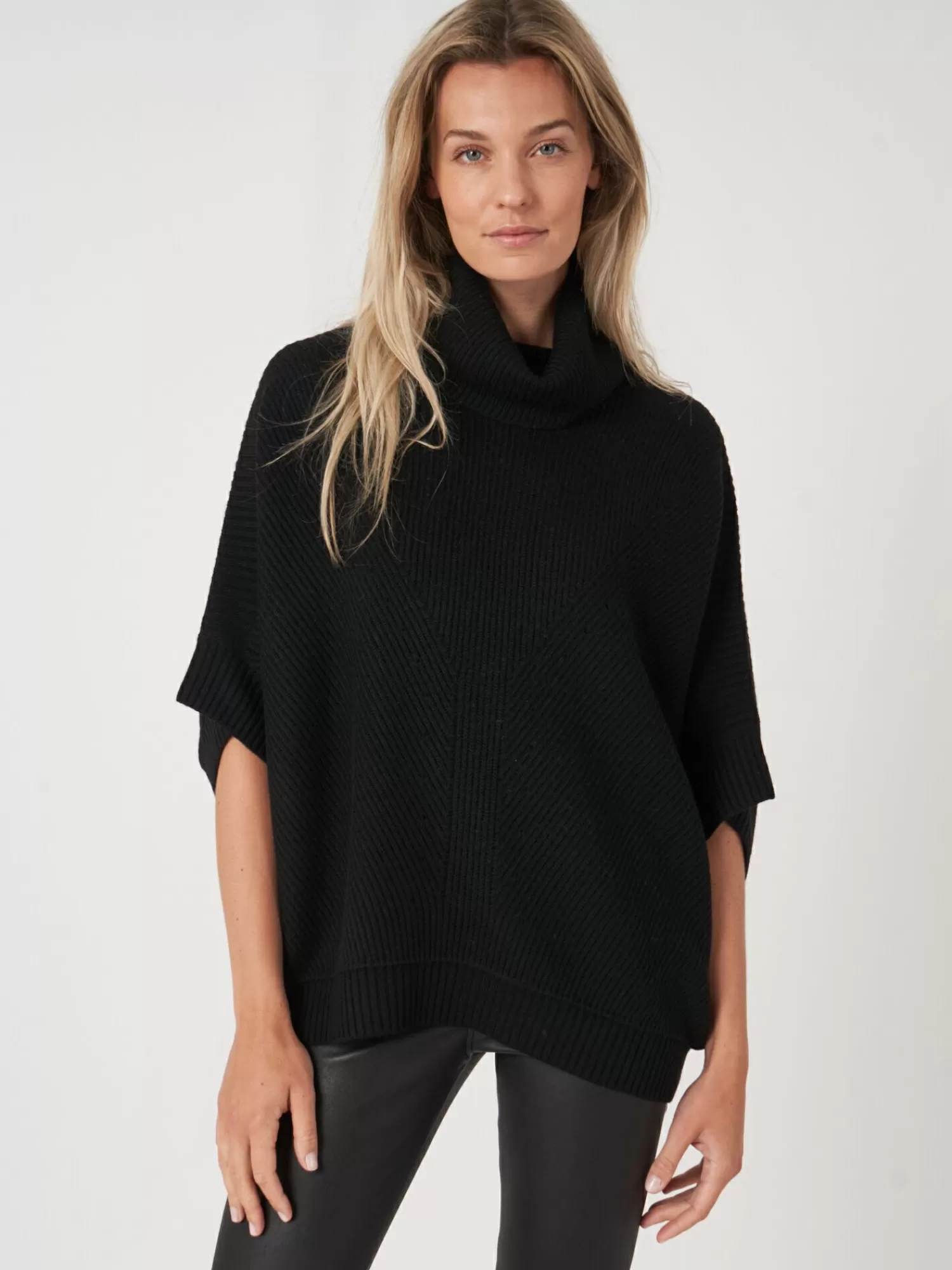 Discount Oversized Poncho Trui Met Rolkraag Dames Truien