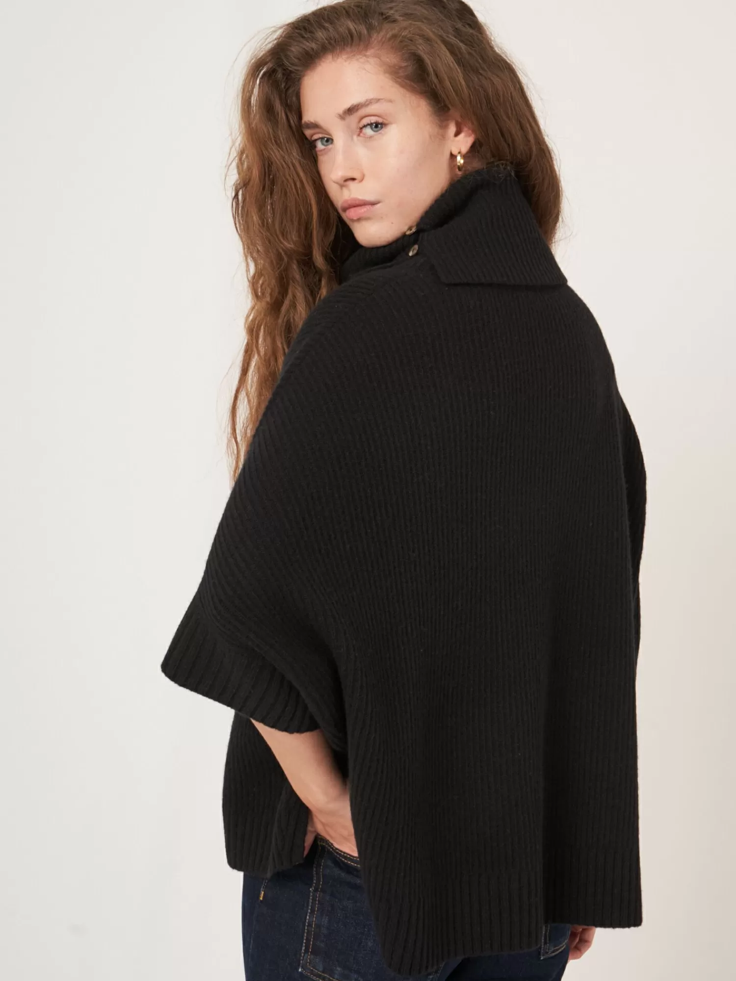 Online Oversized Ponchotrui Met Rolkraag Dames Truien