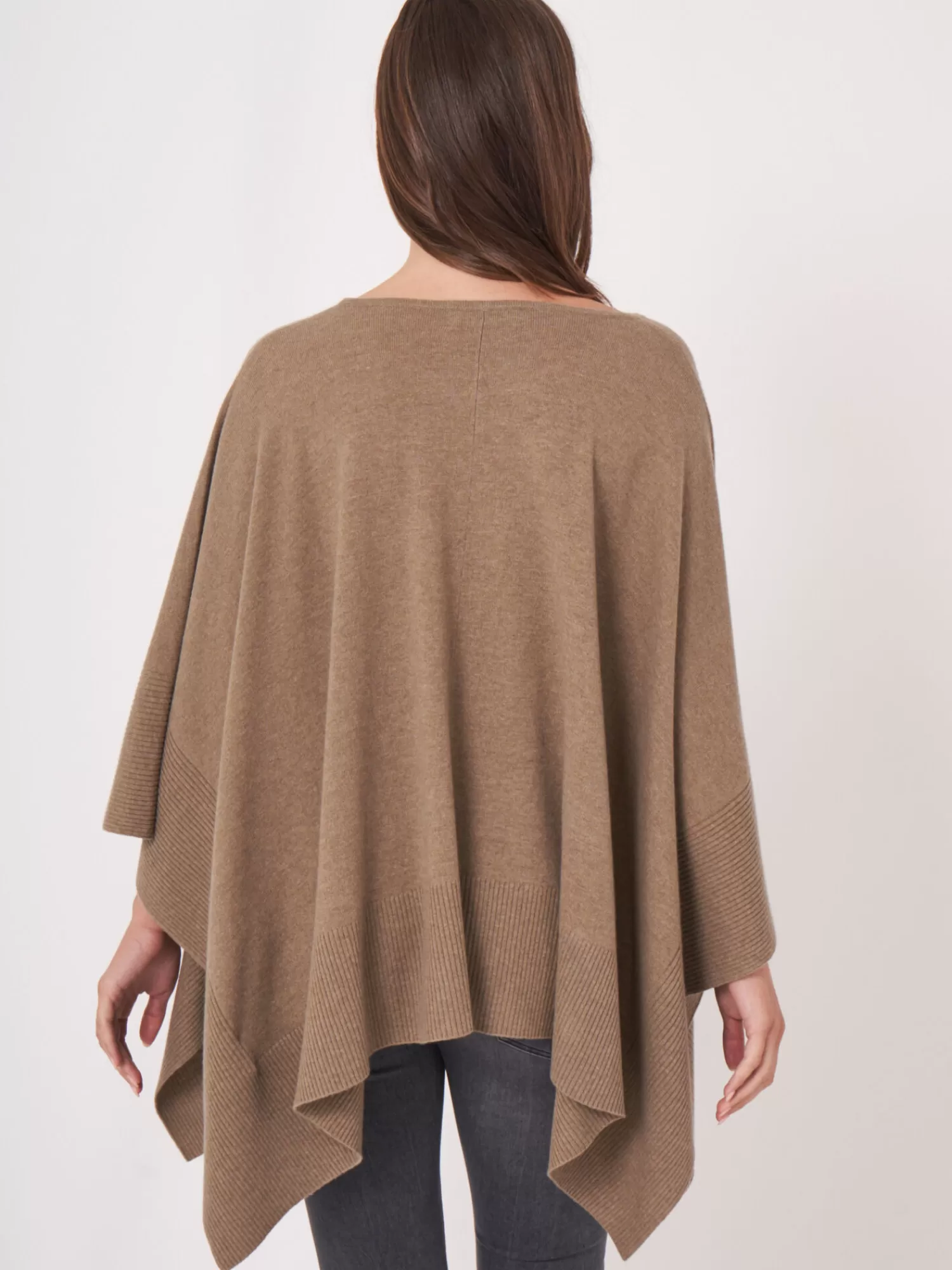 Discount Poncho Met Deelnaad En Geribde Zoom Dames Poncho's